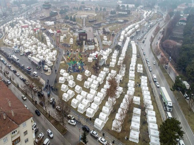 Depremzedeler için toplanan yardım 86 milyon lirayı aştı