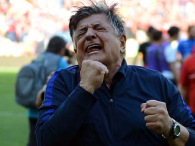 Yılmaz Vural fenalaştı