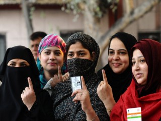 Hindistan halkı Delhi seçimi için sandığa gitti