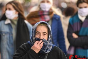 Türkiye'de yaşlılara sokağa çıkma yasağı devreye girdi