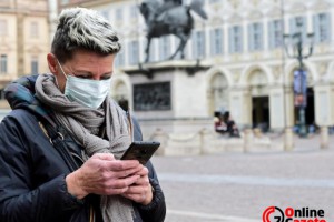 Coronavirüs için o ülkede cep telefonları dinlenecek