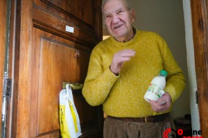 Koronavirüs: İngiltere'de bakımevlerinde kalan hasta ve yaşlılarla ilgili kaygılar artıyor