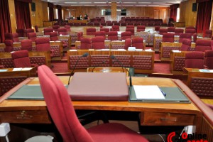 Vekiller meclisten kaçınca Meclis Oturumu yarım kaldı, oylama yapılamadı