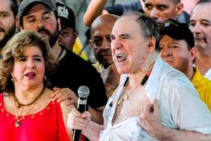 'Deli' lakaplı Ekvador eski Devlet Başkanı Bucaram gözaltına alındı