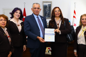 Kız İzci Örgütü'nden Bakana Ziyaret